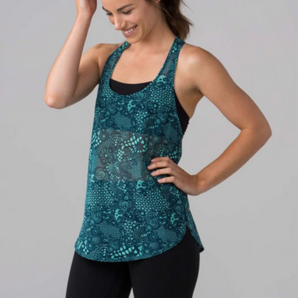 Lululemon 105 Singlet semi-sheer anti-stink in Mesh, s. 2   SALE!